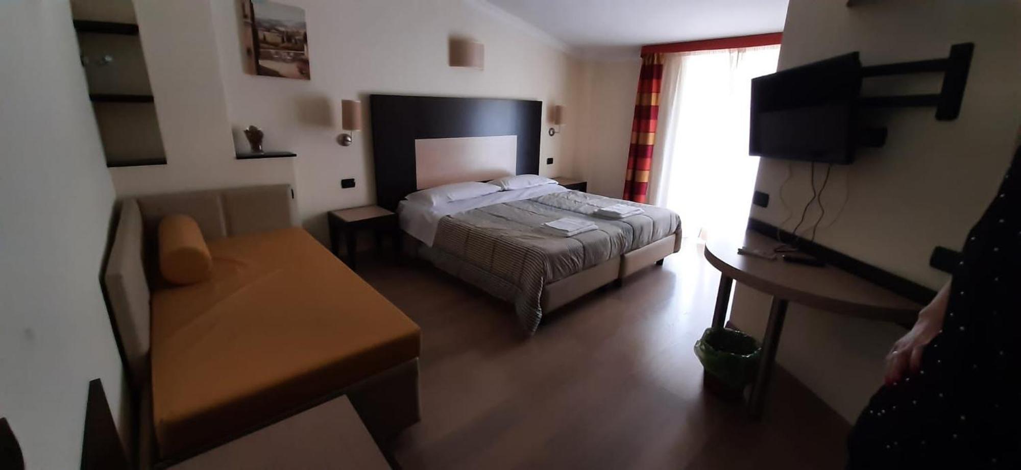 Hotel Dades Castelluccio dei Sauri Zewnętrze zdjęcie